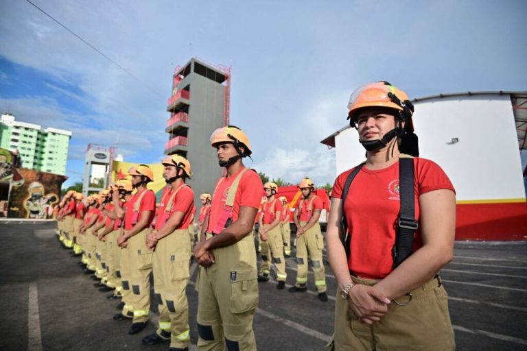 Governador anuncia a nomeação de 52 candidatos aprovados no curso de Formação de Aluno Soldado Combatente do Corpo de Bombeiros
