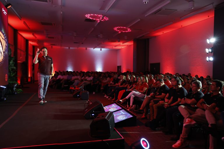 Executivos do Santander apresentam prioridades de 2026 com agenda estratégica em Florianópolis