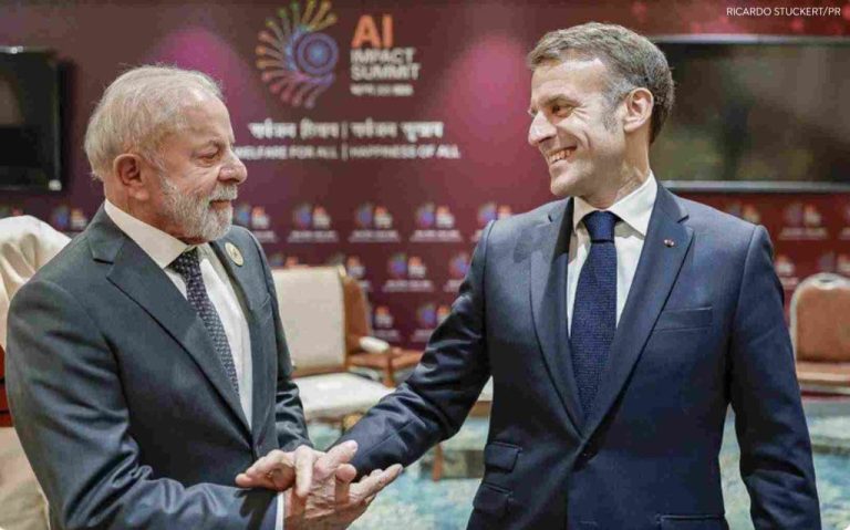 Lula e Macron discutem relações comerciais e segurança em encontro na Índia