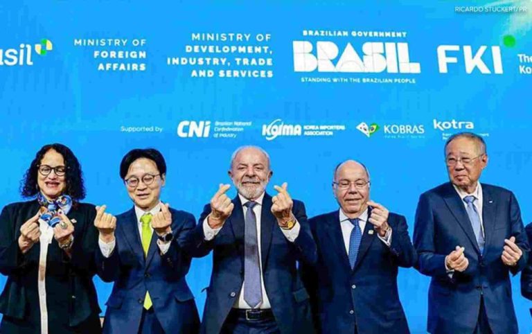 Lula firma parcerias comerciais durante visita a Seul, na Coreia do Sul.