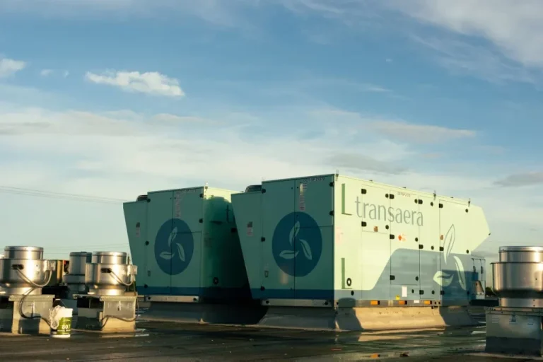 Amazon implementa tecnologia inovadora de desumidificação baseada em prêmio Nobel para otimizar uso de energia