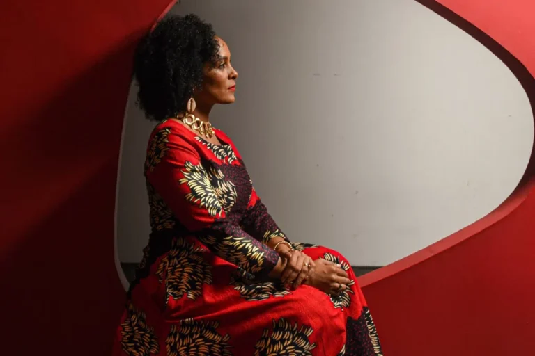 Movimentos sociais se unem para lançar candidatura de promotora negra ao STF em reunião com Boulos