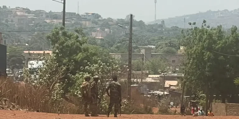 Conflito em Mali: Situação Crítica na Capital Coloca à Prova Aliança do Sahel