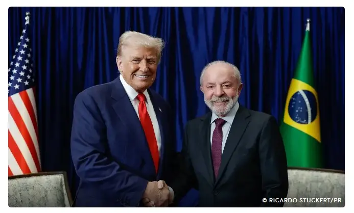 Trump lança ofensiva comercial contra Lula, propondo tarifa de 25% sobre produtos brasileiros