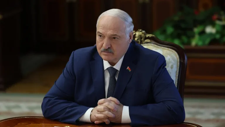 Lukashenko sinaliza risco de conflito após incursão de drone em território russo
