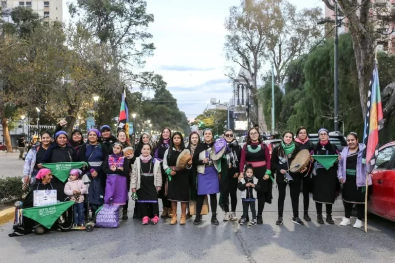 Liderança feminina Mapuche: uma luta contra a opressão e a desigualdade na Argentina
