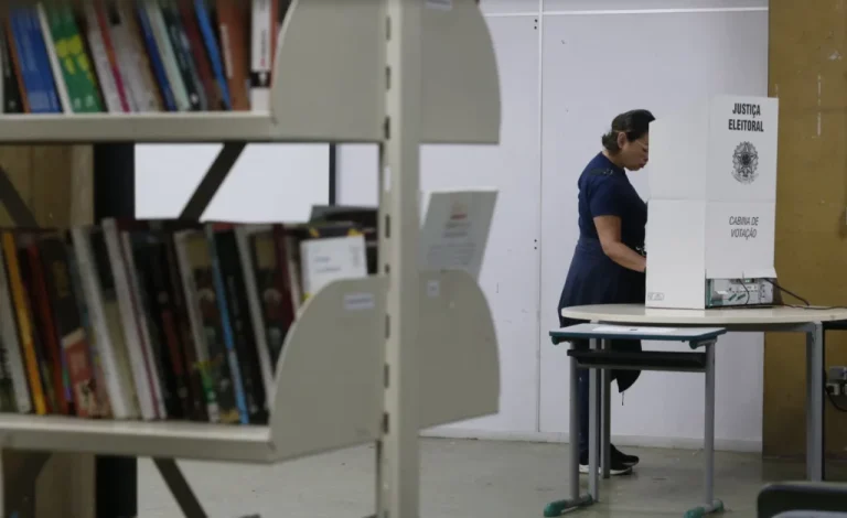 Forças Armadas ganham autorização para atuar nas eleições de 2026