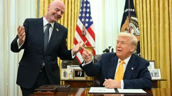 A manobra encoberta da Fifa: Trump contata Infantino e um cartão vermelho se dissolve no calor do mata-mata