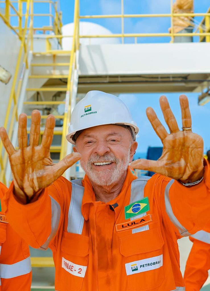 Lula e Alcolumbre celebram parceria em cerimônia da Petrobras no Amapá