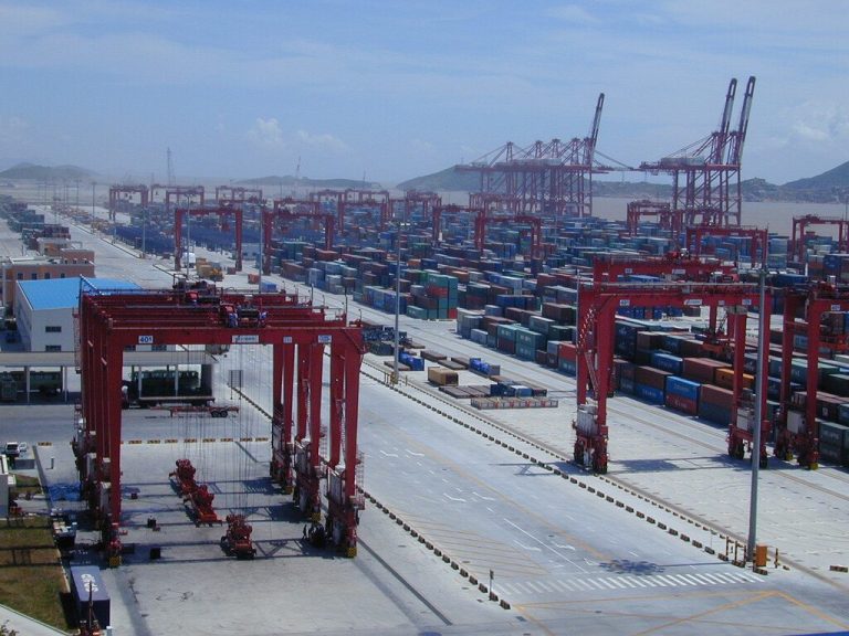 Crescimento de 42,9% nas exportações chinesas de tecnologia avançada em oito meses